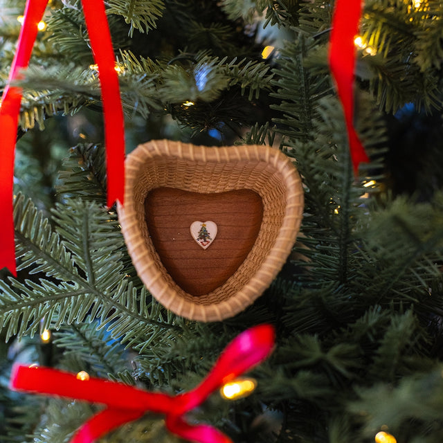 Christmas Tree Heart-Shaped Lightship Basket - Nantucket Looms